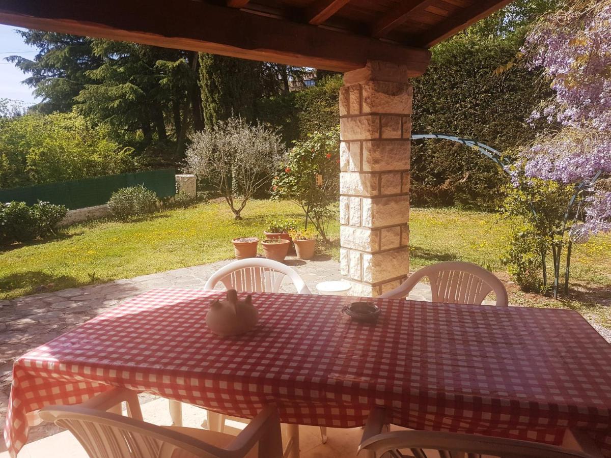 Lautre Bed & Breakfast Joyeuse Luaran gambar