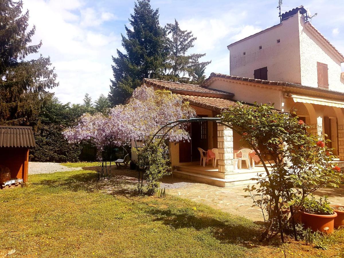 Lautre Bed & Breakfast Joyeuse Luaran gambar
