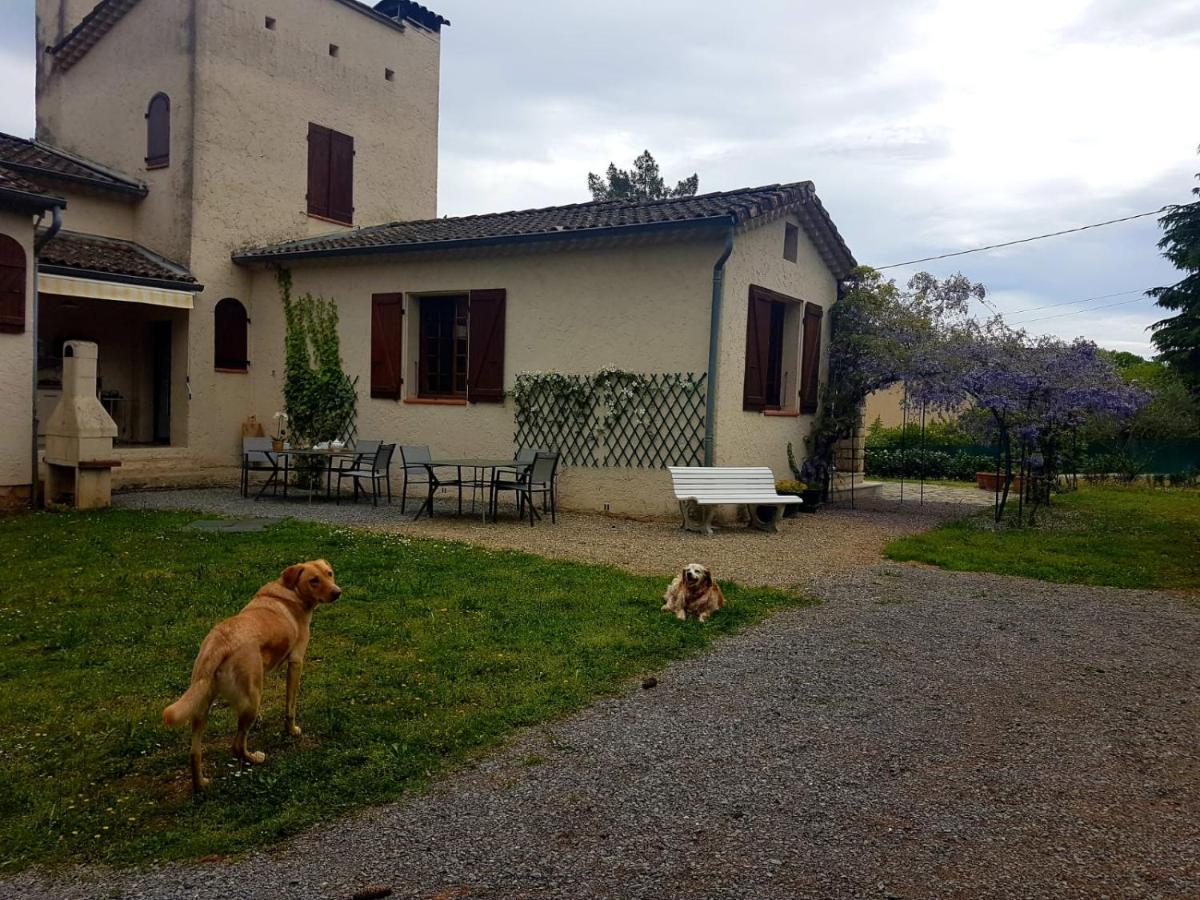 Lautre Bed & Breakfast Joyeuse Luaran gambar